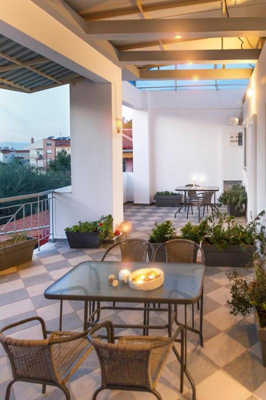 Nikogroup Plaza Apartment Polychrono Luaran gambar