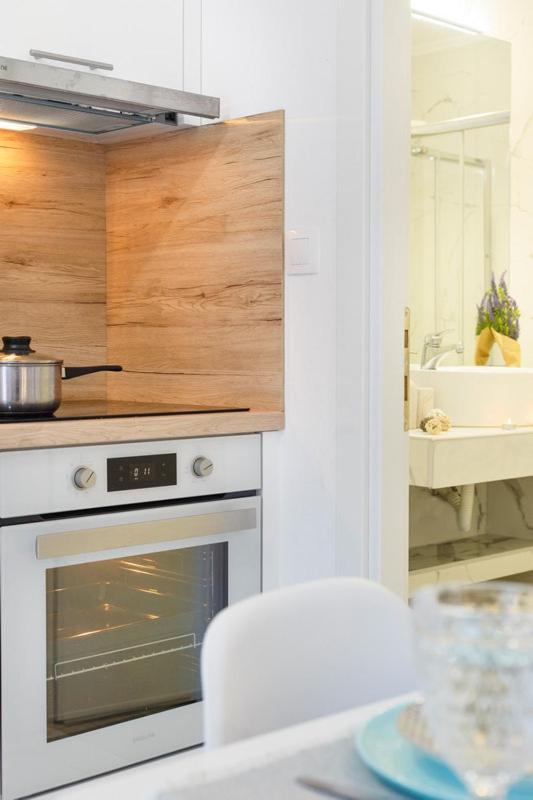 Nikogroup Plaza Apartment Polychrono Luaran gambar